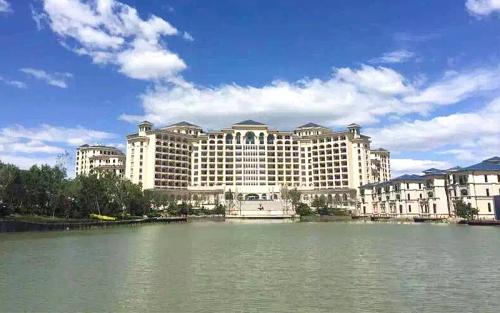 άȪע